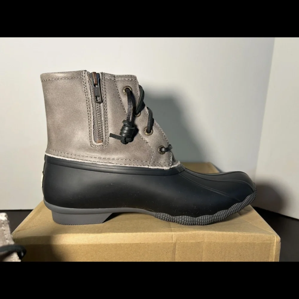 Sperry Saltwater Duck Boots/Rain Boots Leather/Rubber Black/Grey Womans Size 7M